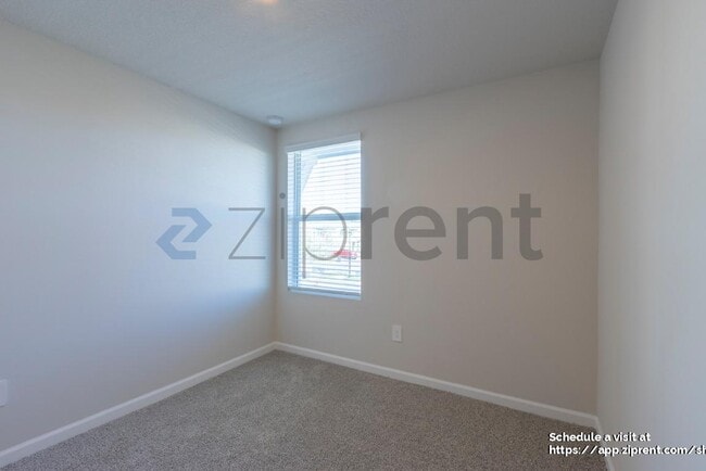 Building Photo - 458 Salisbury Cir