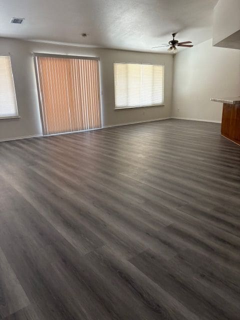 Building Photo - 14256 La Paz Dr
