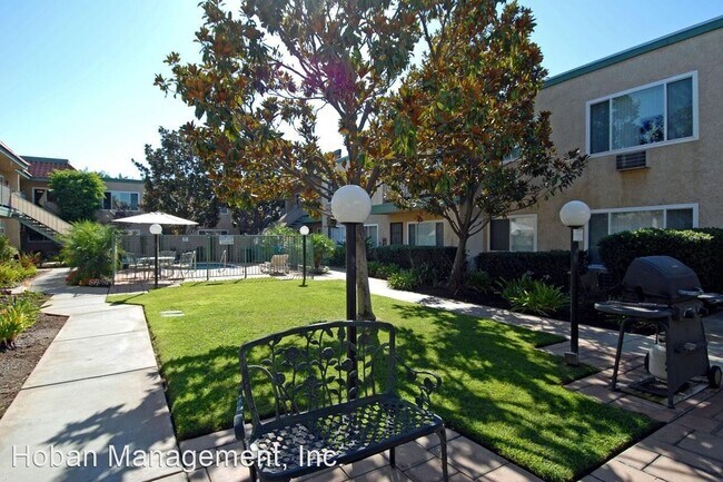 Building Photo - 8253 Graves Ave