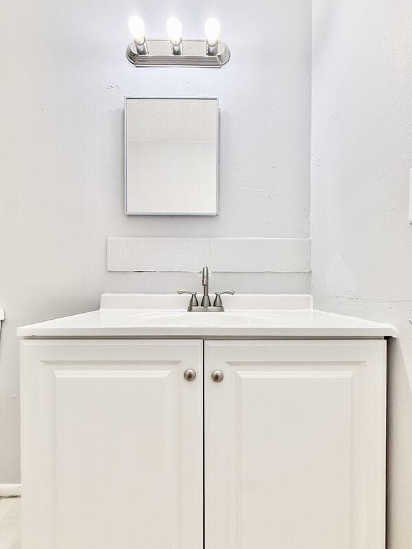 Building Photo - 605 64th Ave W