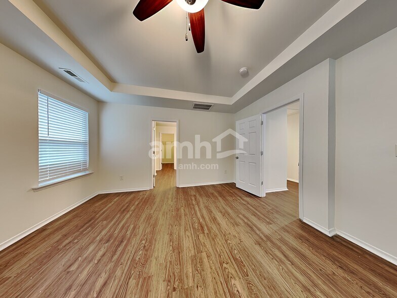 Building Photo - 4940 Sweet Shade Trail