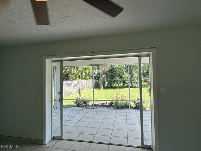 Building Photo - 7440 Tropical Ln