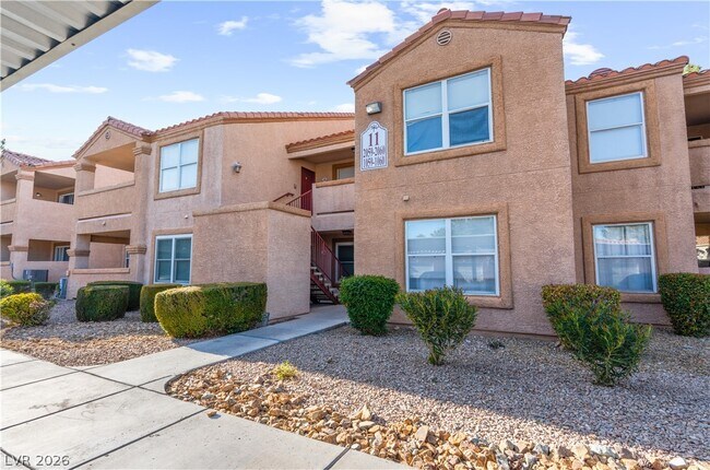 Building Photo - 1150 N Buffalo Dr