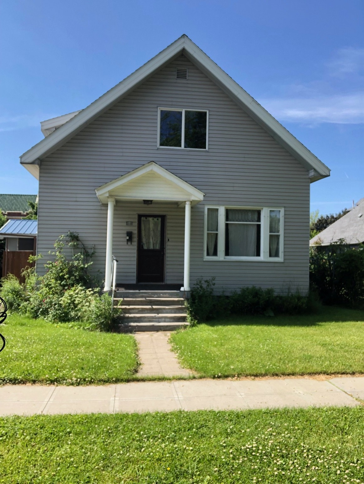 Building Photo - 518 E Augusta Ave