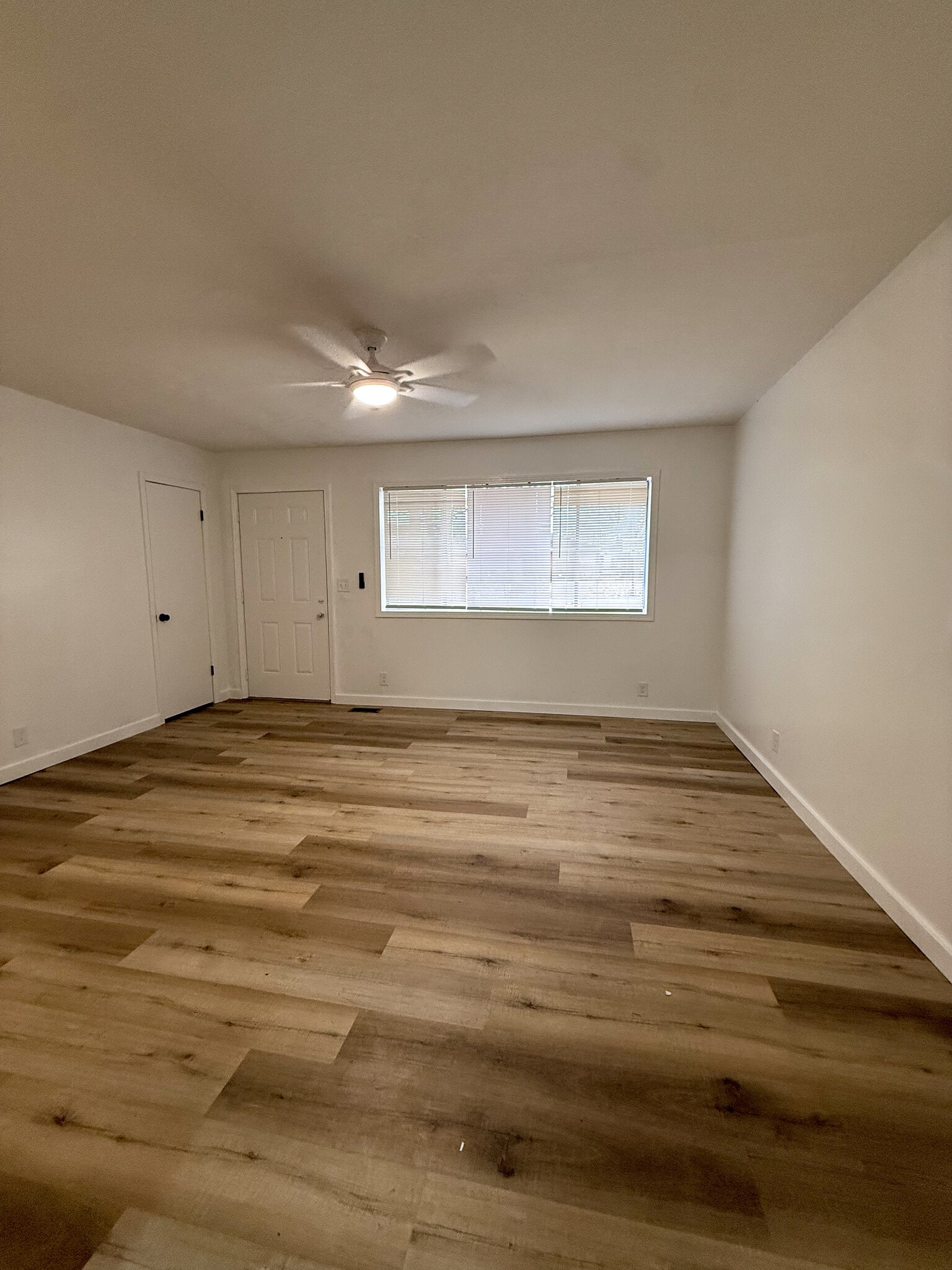 Building Photo - 214 Madison Ave