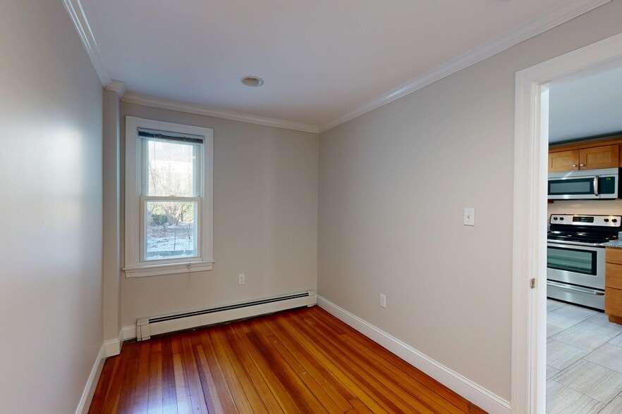 Building Photo - 234 Lexington St