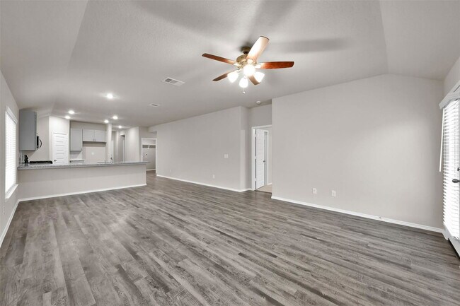 Building Photo - 257 Gallant Front Trl