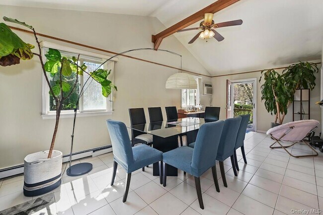 Building Photo - 568 Manville Rd