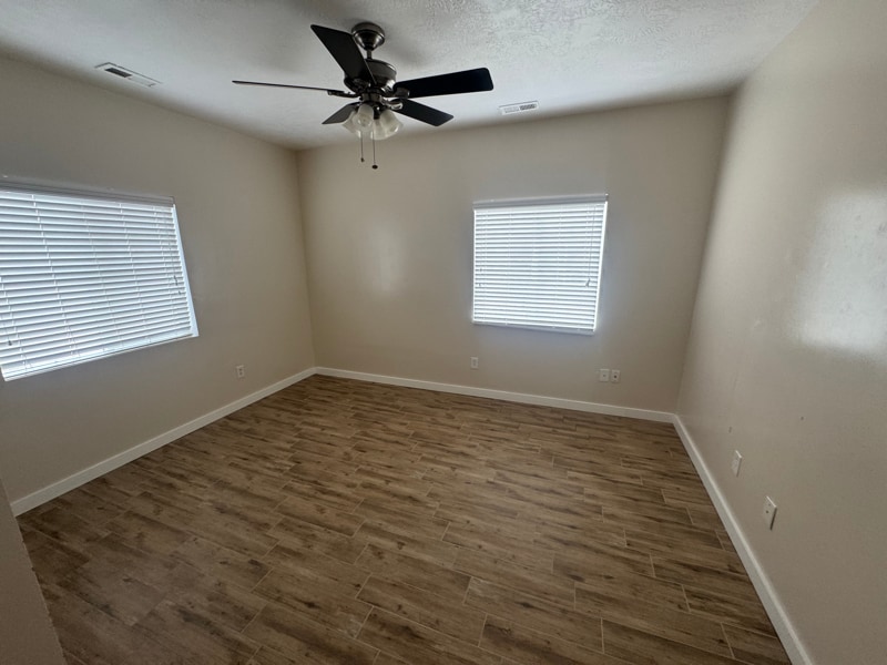 Building Photo - 59 E 400 N