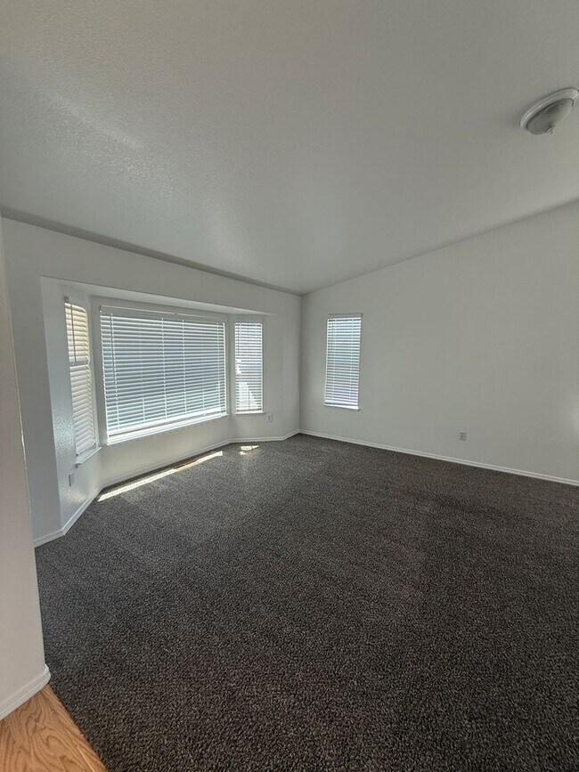 Building Photo - 2505 Nimbus Ct