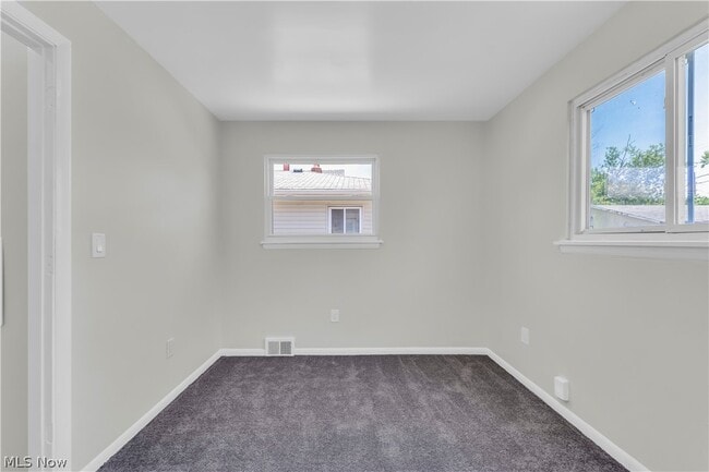 Building Photo - 4417 E 156th St