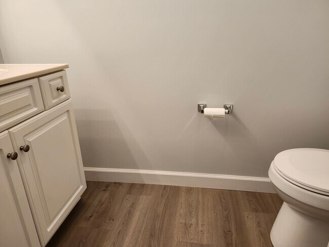 Building Photo - Harrisonburg Townhouse Available for Rent, Spacious 3 BR, 2.5 Baths