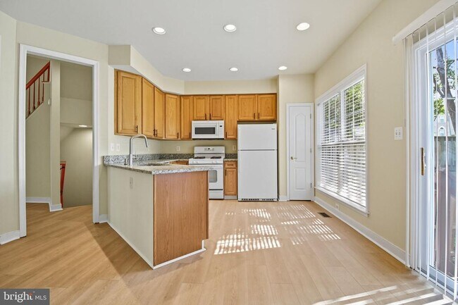 Building Photo - 15372 Bronco Way