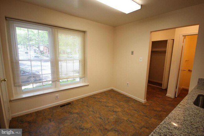 Building Photo - 3920 Bradwater St