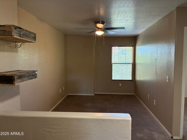 Building Photo - 6982 W Glenn Dr