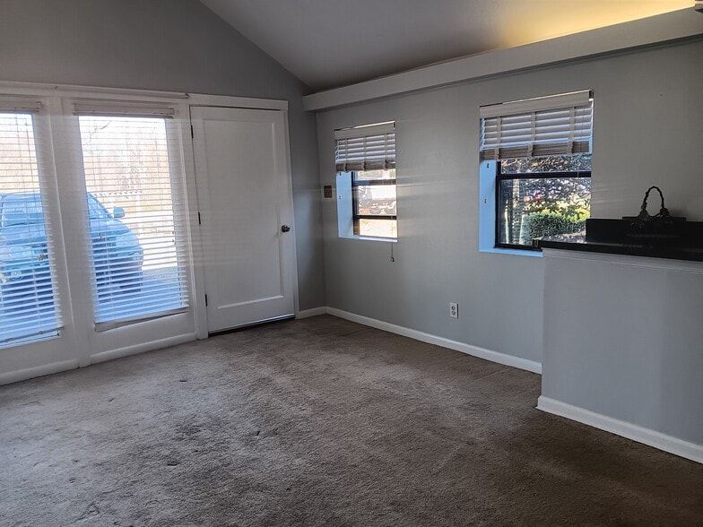 Building Photo - 5117 McKamey Rd