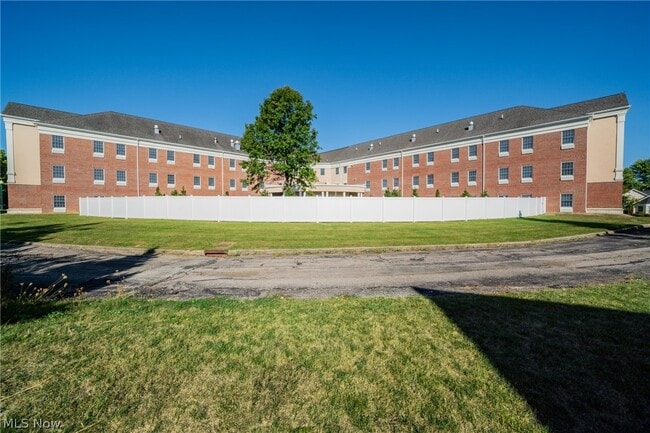 Building Photo - 12799 Doula Ln