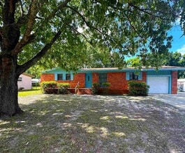 Building Photo - 3801 Forest Glen Dr