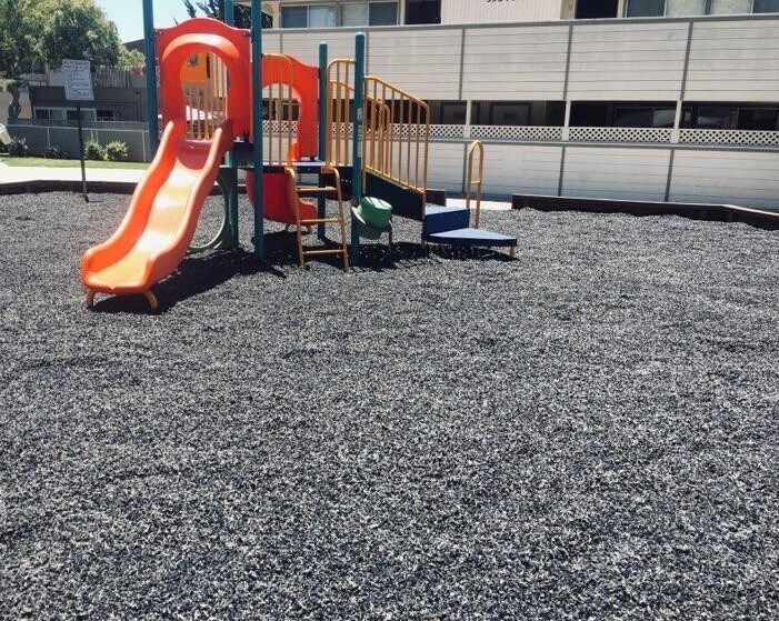 Building Photo - 39118 Sundale Dr