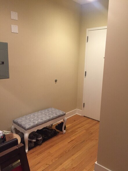 Entryway - 2771 W Francis Pl