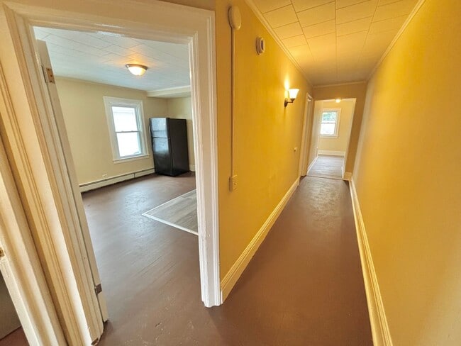 Building Photo - 133 Augustine St