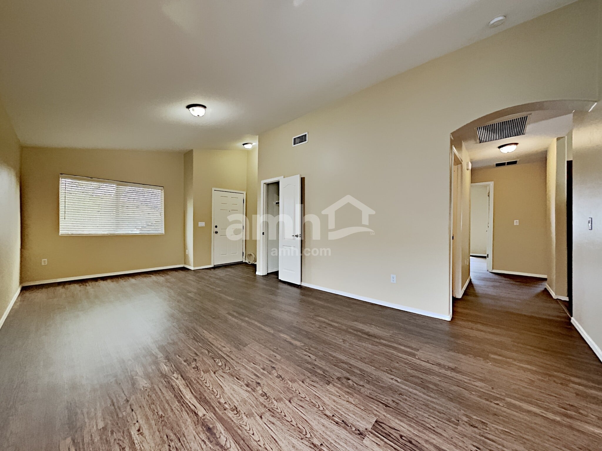 Building Photo - 4133 E Lushfield Dr