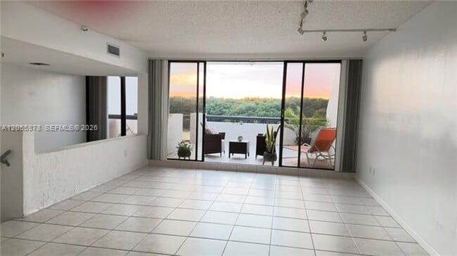 Building Photo - 456 Poinciana Island Dr