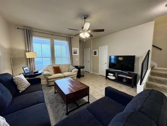 Building Photo - 116 Gates of the Arctic Ave