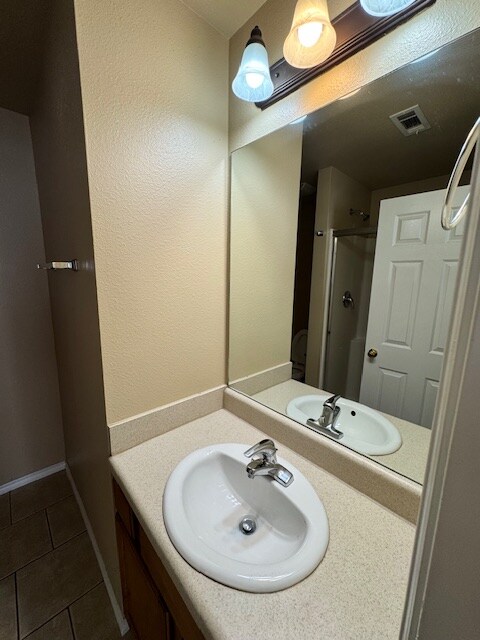 Building Photo - 1603 Evening Shade Dr