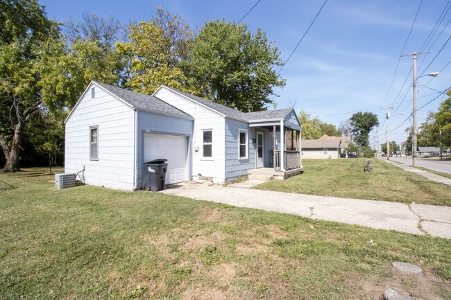 Building Photo - Charming 2 Bedroom Home in North Columbia