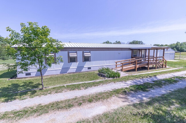 Building Photo - 16950 N Davis Rd