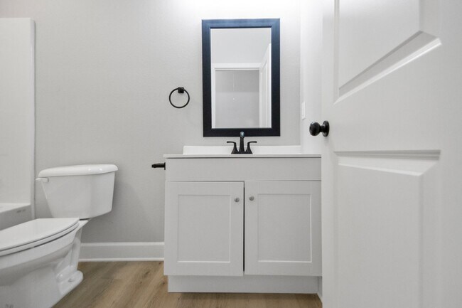 Building Photo - 2311 Nichols Rd