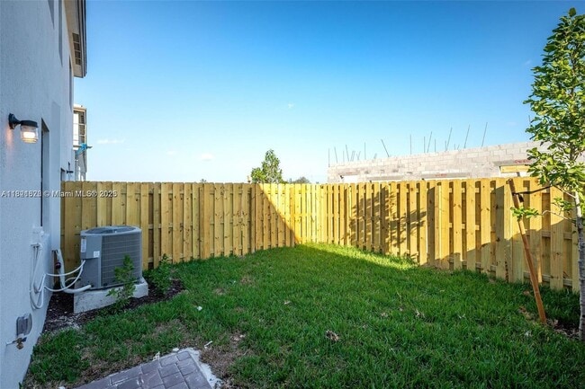 Building Photo - 23467 SW 129th Ave