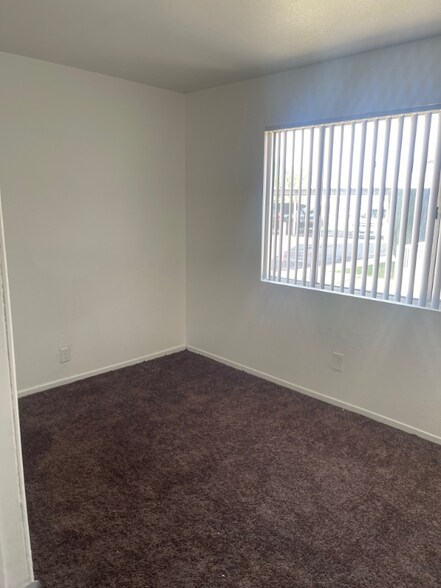 Building Photo - 18335 Montezuma St