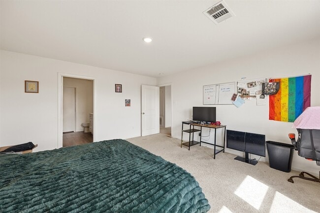 Building Photo - 7826 Pink Dahlia Dr