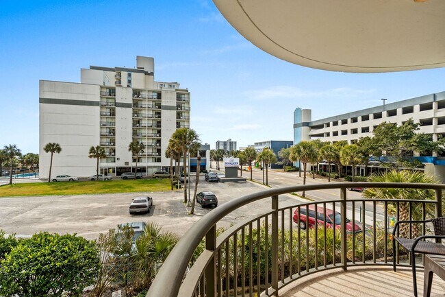 Building Photo - 2310 N Ocean Blvd