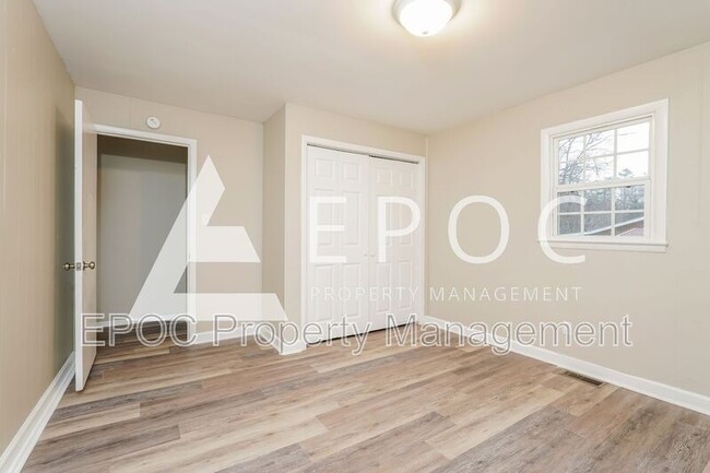 Building Photo - 2943 Broadbay Dr
