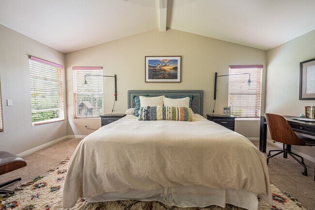 Building Photo - Resort-Style Encinitas Estate with Pool UNFURNISHED