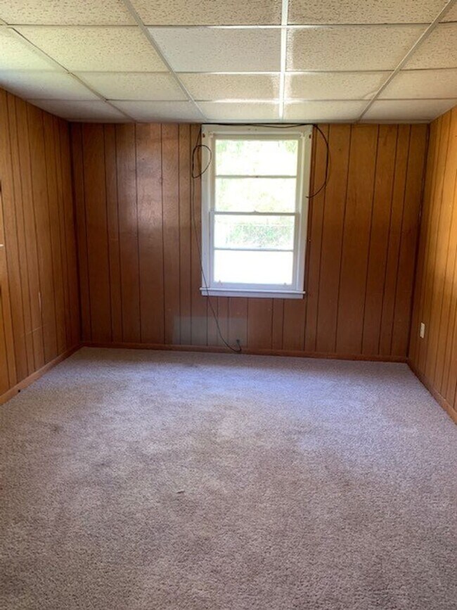 Building Photo - 4BD/2B beautiful home