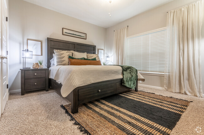 Bedroom - Landmark at Auburn Lakes