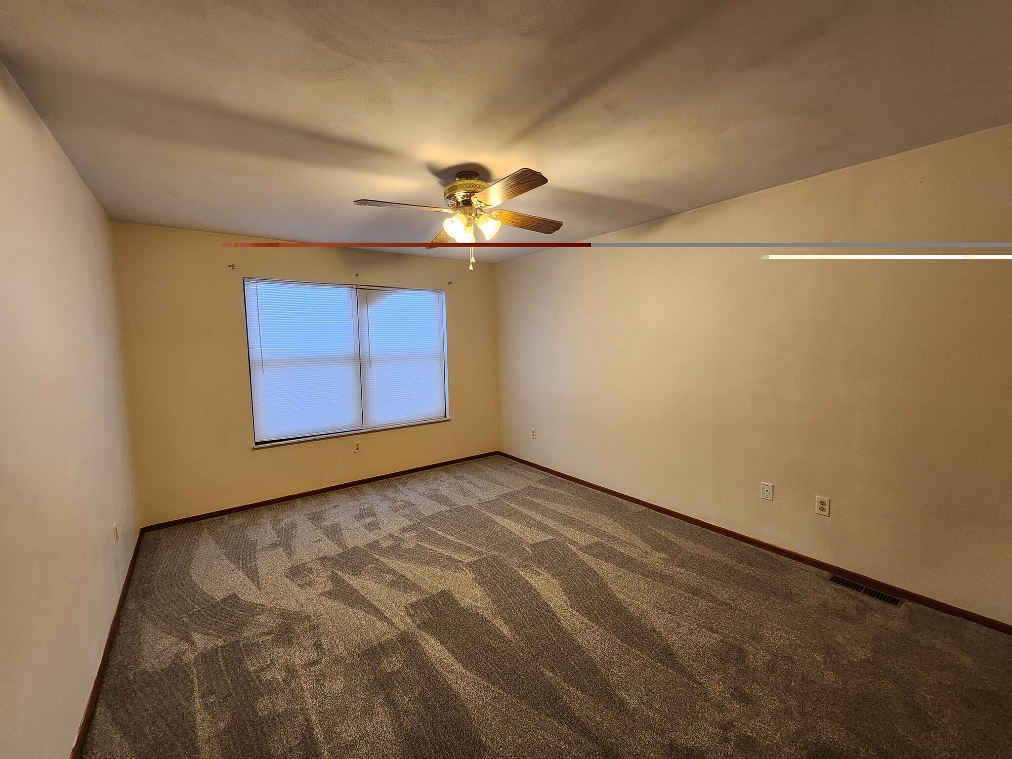 Building Photo - 3854 S Chalet Cir