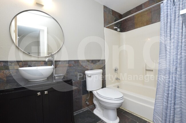 Building Photo - 4028 N Granite Reef Rd