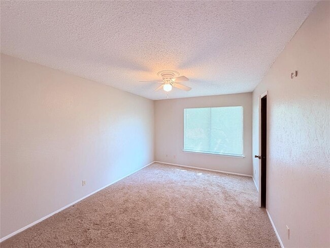 Building Photo - 9611 Blue Creek Ln