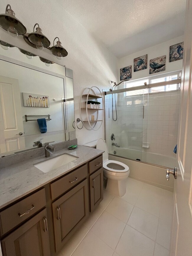 Building Photo - Spacious 4 Bed + Study, 4 Bath Ranch in Broomfield | Available July 6