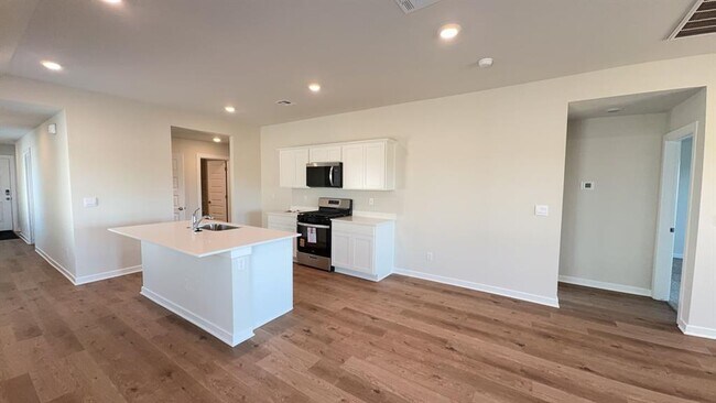 Building Photo - 10709 Red Thistle Dr