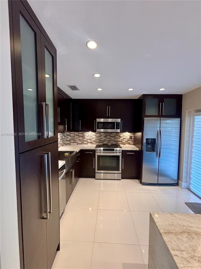 Building Photo - 13765 SW 160th Terrace