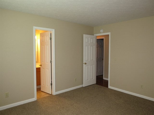 Building Photo - 3836 Rosefinch Circle