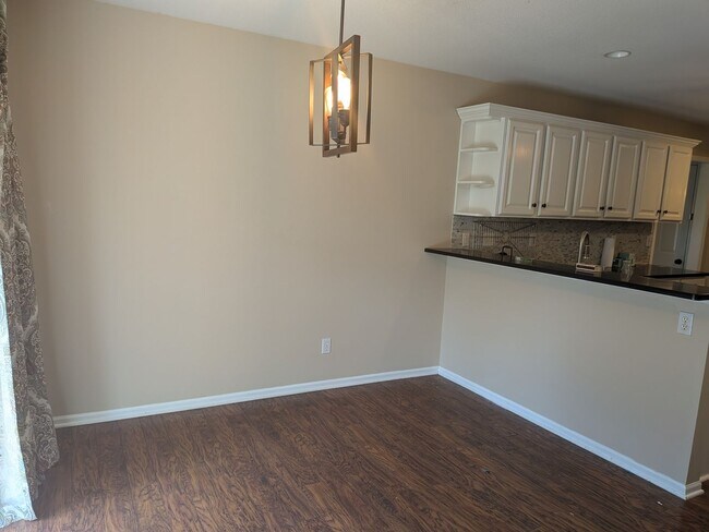 Building Photo - 4108 Cedar Crest Ln