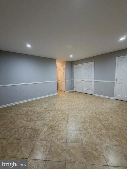 Building Photo - 9504 Brigantine Ln