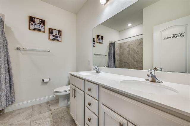 Building Photo - 4128 Wood River Trl